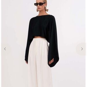 Nonchalant Kristen Crop top NWT XS